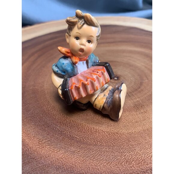 Vintage 1982 Goebel Hummel Boy with Accordion 2.5" Figurine TMK-6 - Picture 2 of 10